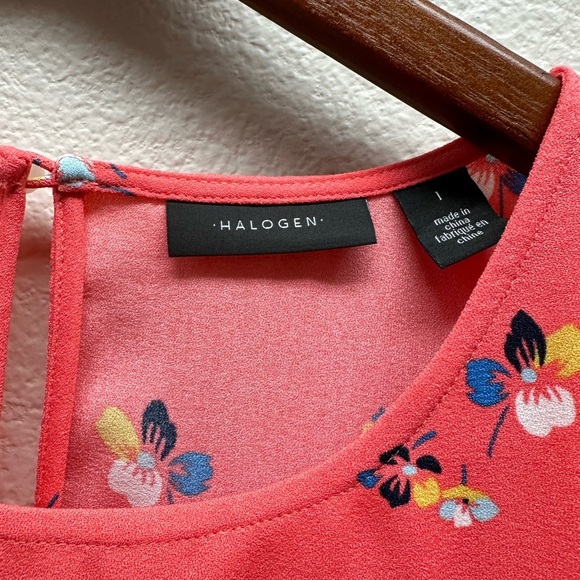 Women’s Halogen Cap Sleeve Blouse - Picture 3 of 4